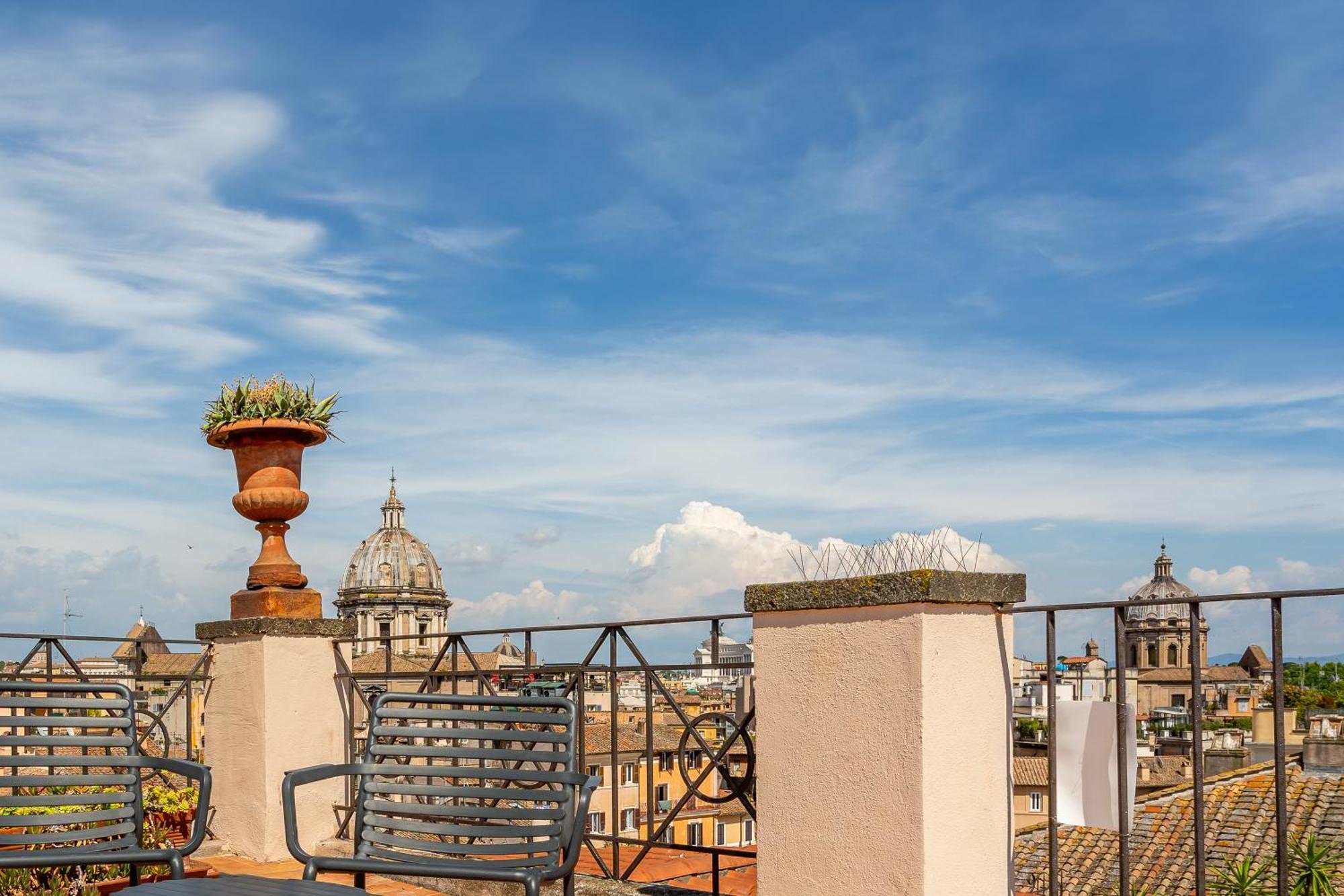 Iflat Campo De' Fiori Panoramic Penthouse Rome